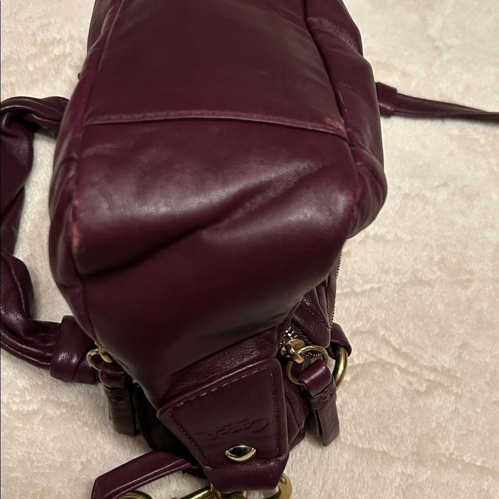 Coach Super Soft Burgundy Leather Handbag with removable shoulder strap - Picture 14 of 15